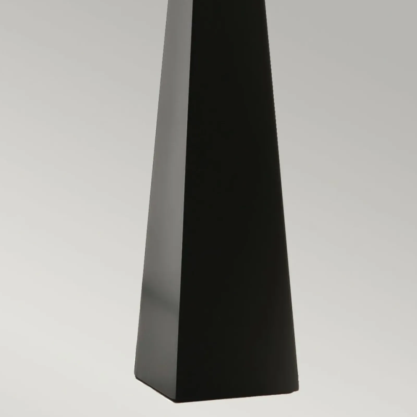 Sklep Kaja Biało-czarna lampa stołowa do salonu ASCENT-TL-BLK-W z serii ASCENT* Lampki Stołowe Z Abażurem|Tradycyjne Lampki Stołowe
