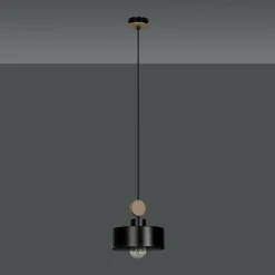 Sklep Kaja Czarna lampa wisząca z drewnianym elementem 582/1 | Kaja Oświetlenie czarny Clearance