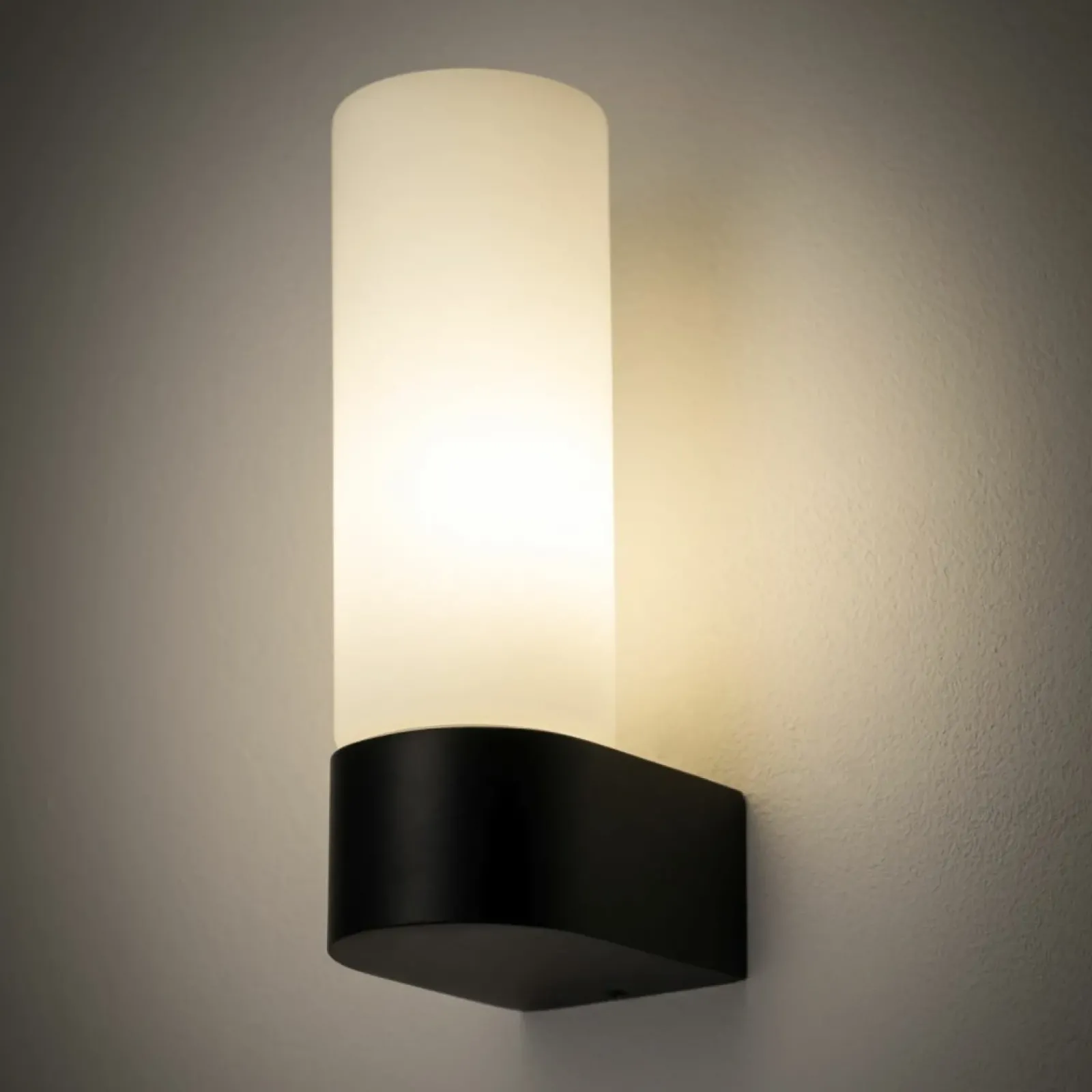 Sklep Kaja Czarno-biała lampa ścienna do łazienki 10725 NATALIE | Kaja* Lampy Do Łazienki