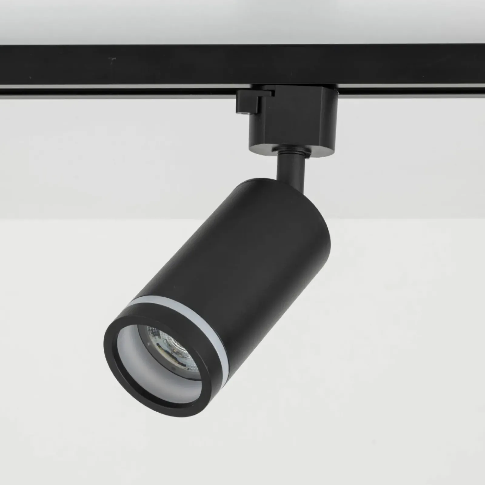Sklep Kaja Czarny reflektor, ruchoma tuba 1-fazowa TK 6897 TRACER | Kaja* Szynoprzewody Natynkowe