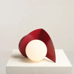 Sklep Kaja Czerwona, modernistyczna lampka stołowa ⌀14cm 1125B15 z serii LOOP | Kaja Oświet* Nowoczesne Lampki Stołowe