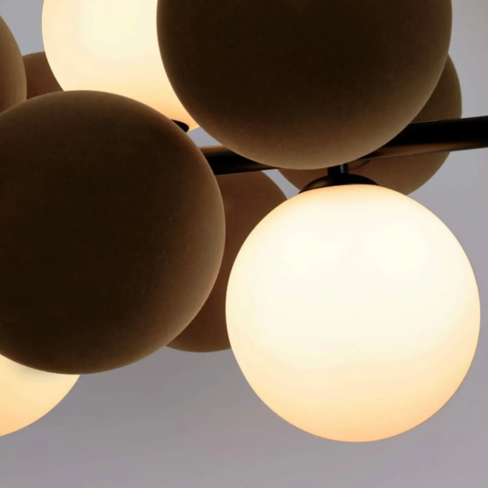 Sklep Kaja Efektowna lampa wisząca z brązowymi kulami ABR-GRAPPA-H-B VINO | Kaja Online