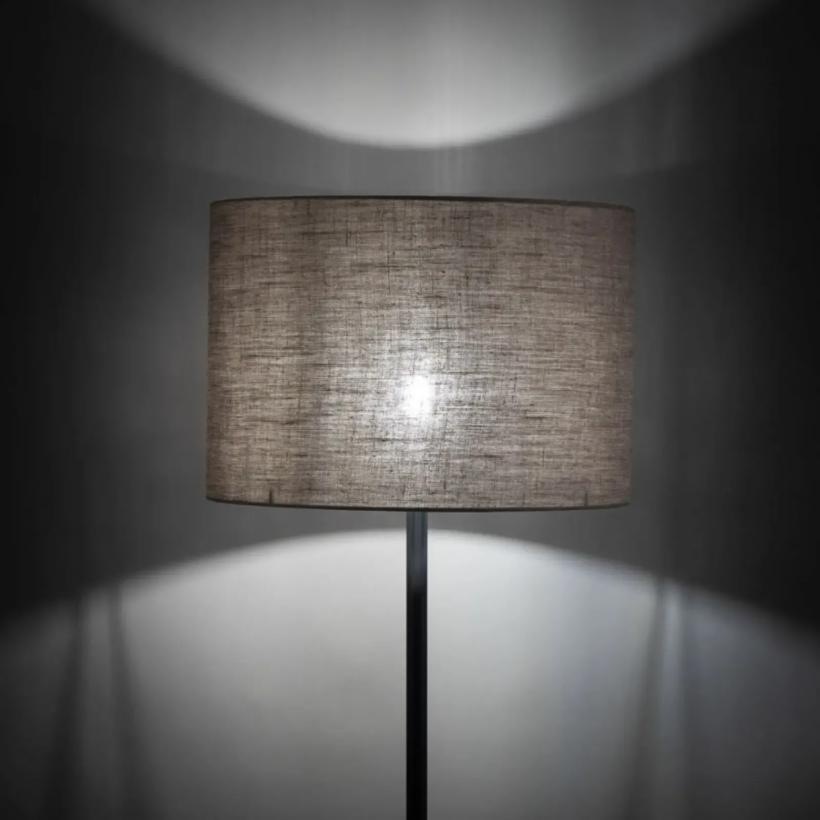Sklep Kaja Klasyczna lampa stojąca z jutowym abażurem TK 16012 EARTH | Kaja* Lampy Podłogowe Z Abażurem|Tradycyjne Lampy Podłogowe