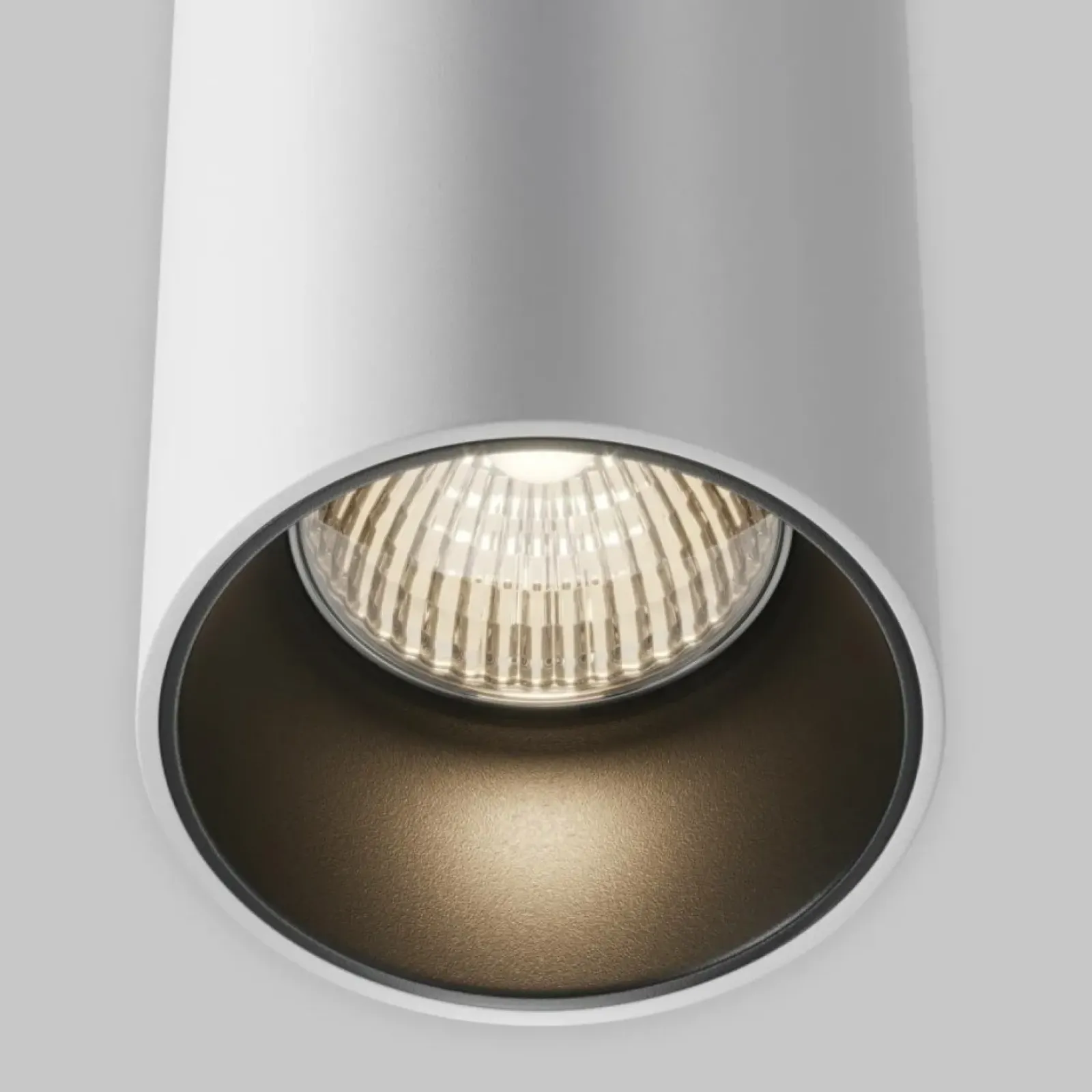 Sklep Kaja Lampa w kolorze bieli, regulowana wysokość P089PL-33W3K-W z serii EFIR Hot