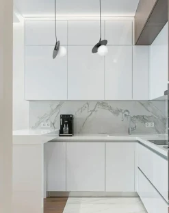 Sklep Kaja Lampa wisząca z czarną tarczą o regulowanym kącie nachylenia K-5370 Discount