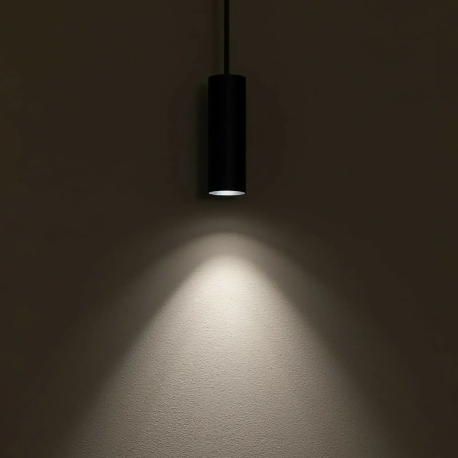 Sklep Kaja Lampa wisząca z punktowym zwisem, tuba 12,5cm 10765 FOURTY | Kaja czarny Online