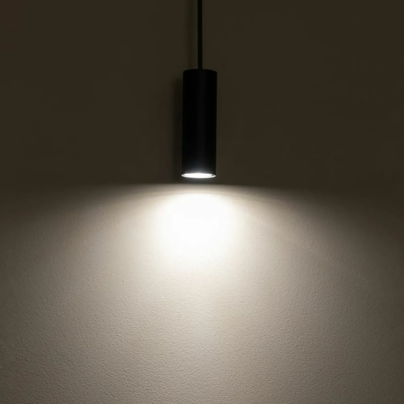Sklep Kaja Lampa wisząca z punktowym zwisem, tuba 12,5cm 10765 FOURTY | Kaja czarny Online