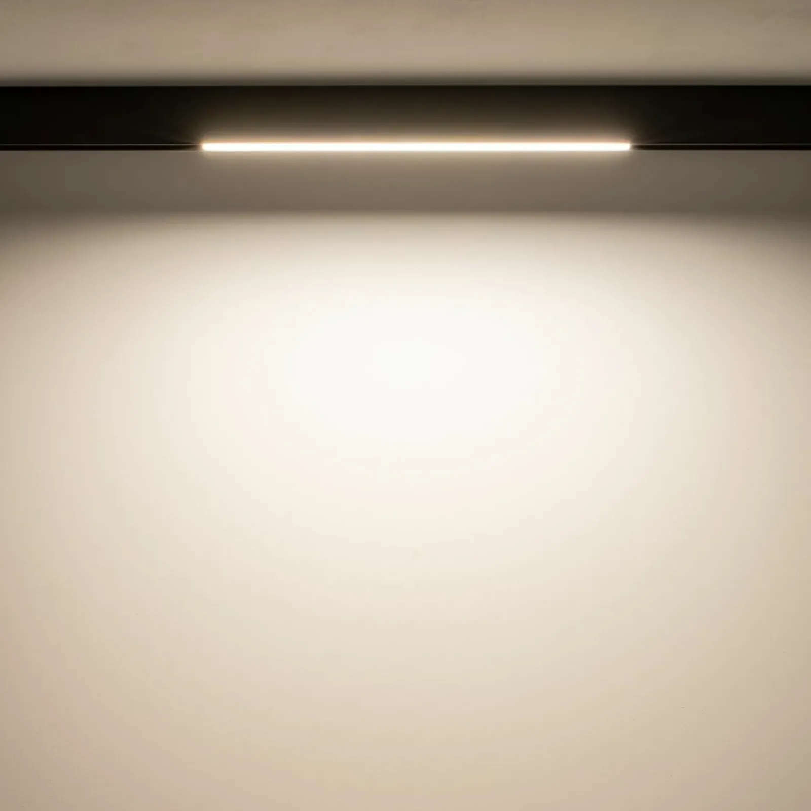 Sklep Kaja Ledowa listwa do szyny magnetycznej 1F 10148 LVM LINE LED | Kaja* Szynoprzewody Podtynkowe|Szynoprzewody Natynkowe
