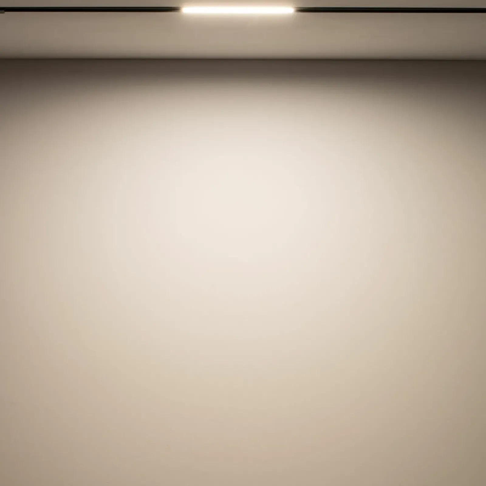 Sklep Kaja Listwa LED do szynymagnetycznej 1F 10143 LVM LINE LED | Kaja* Szynoprzewody Podtynkowe|Szynoprzewody Natynkowe