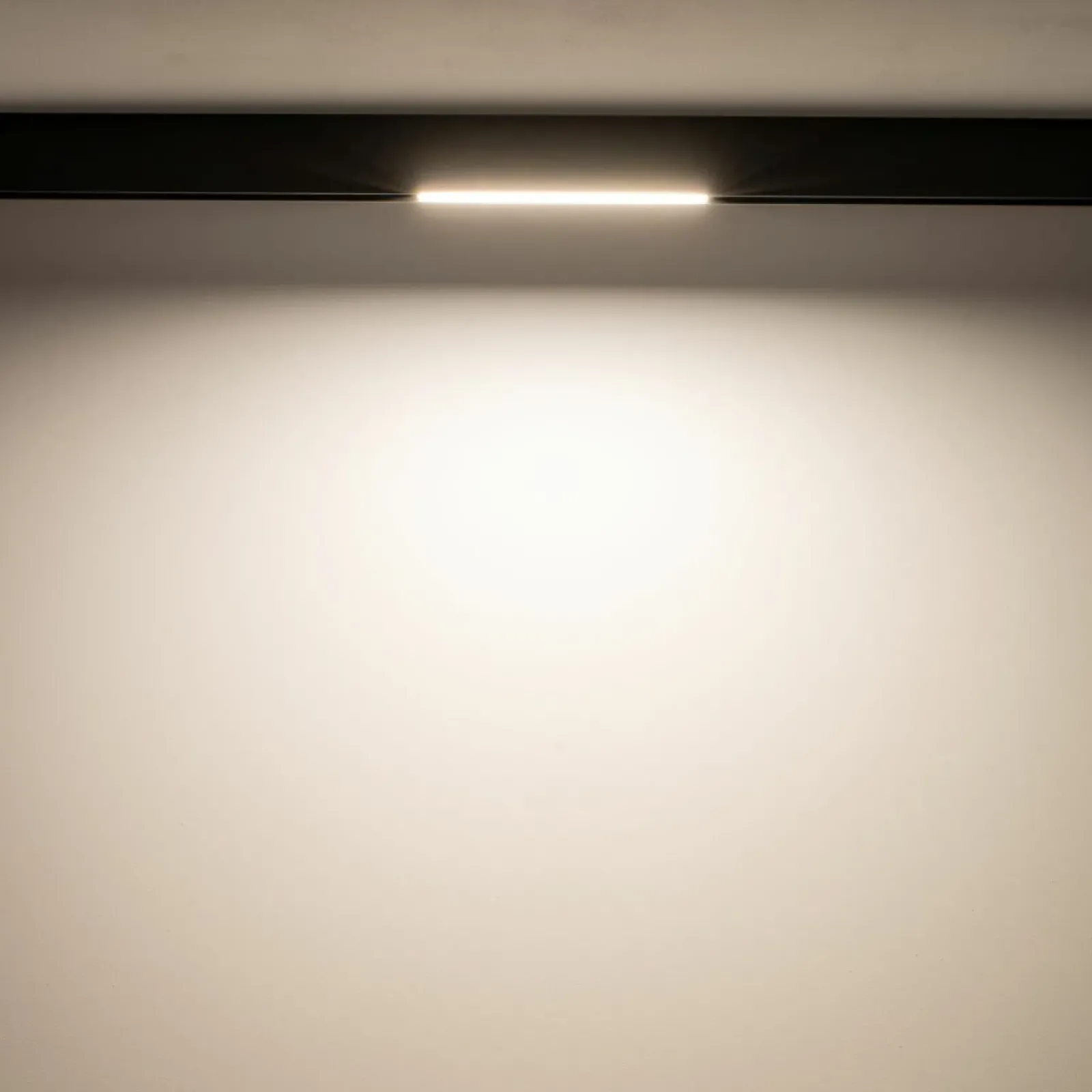 Sklep Kaja Listwa LED do szynymagnetycznej 1F 10143 LVM LINE LED | Kaja* Szynoprzewody Podtynkowe|Szynoprzewody Natynkowe