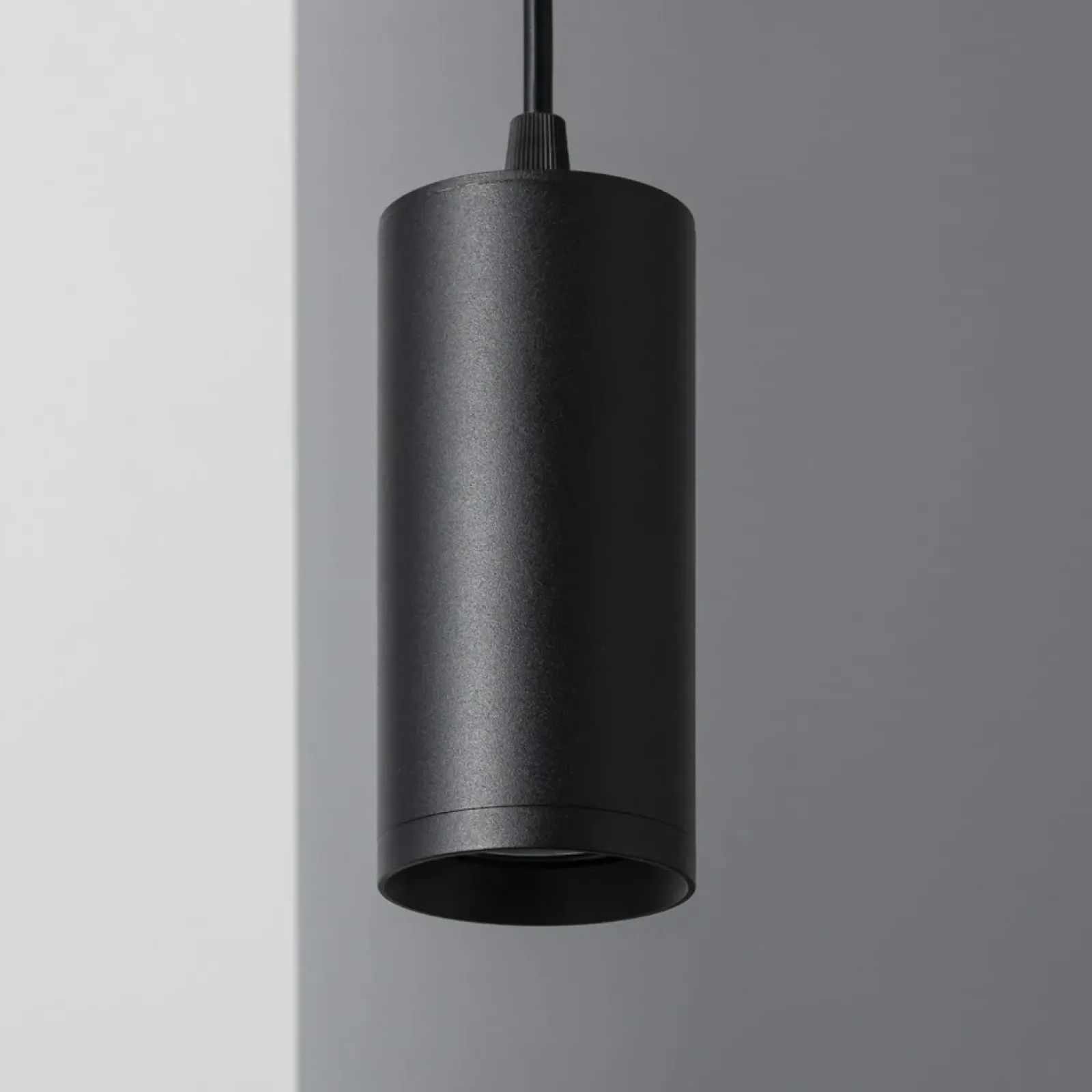 Sklep Kaja Minimalistyczna lampa wisząca, czarna tuba ABR-ZSC-GU10 ECHO | Kaja czarny Fashion