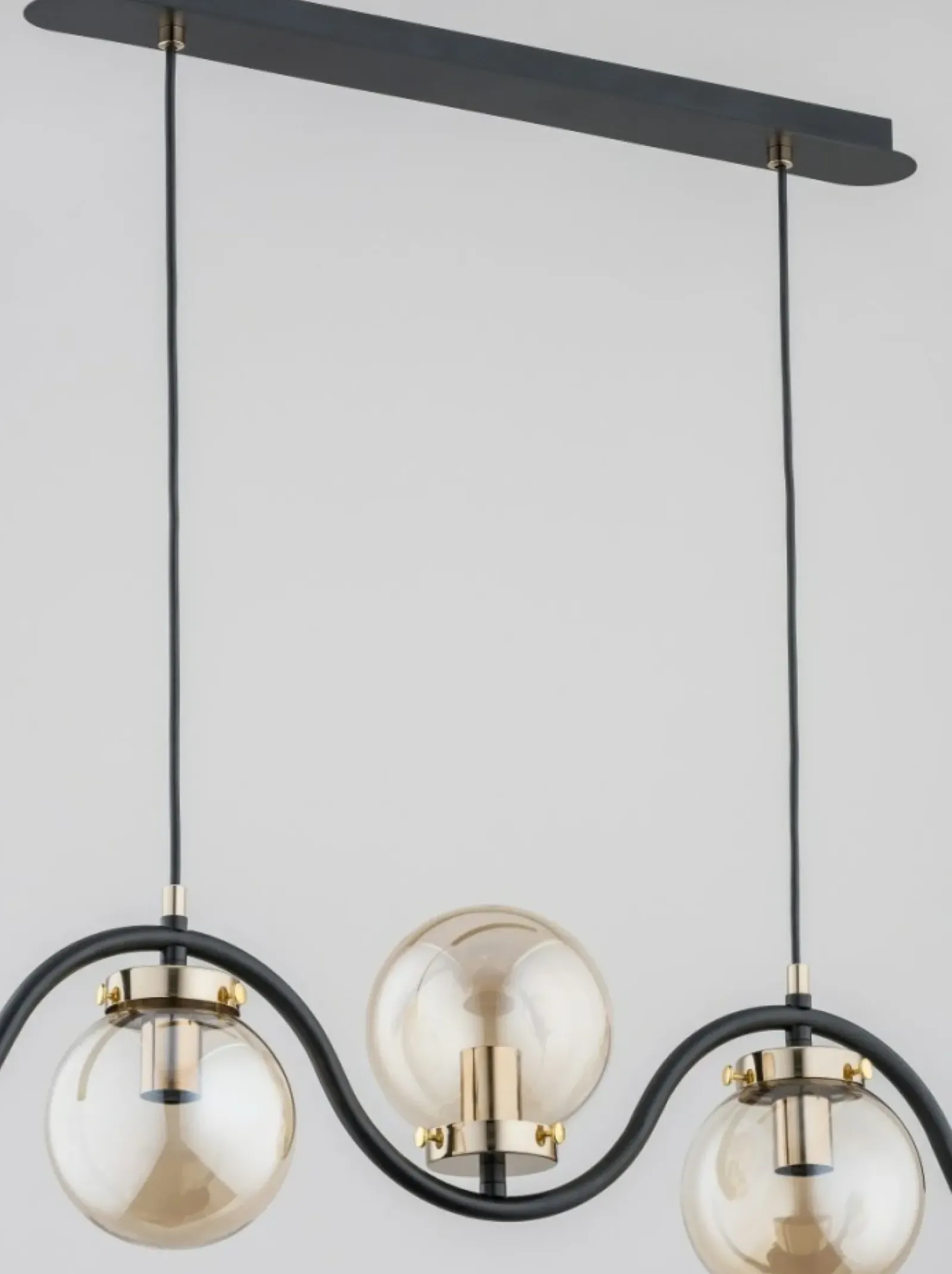 Sklep Kaja Niebanalna lampa wisząca w czerni i złocie AL 62154 | Kaja Flash Sale