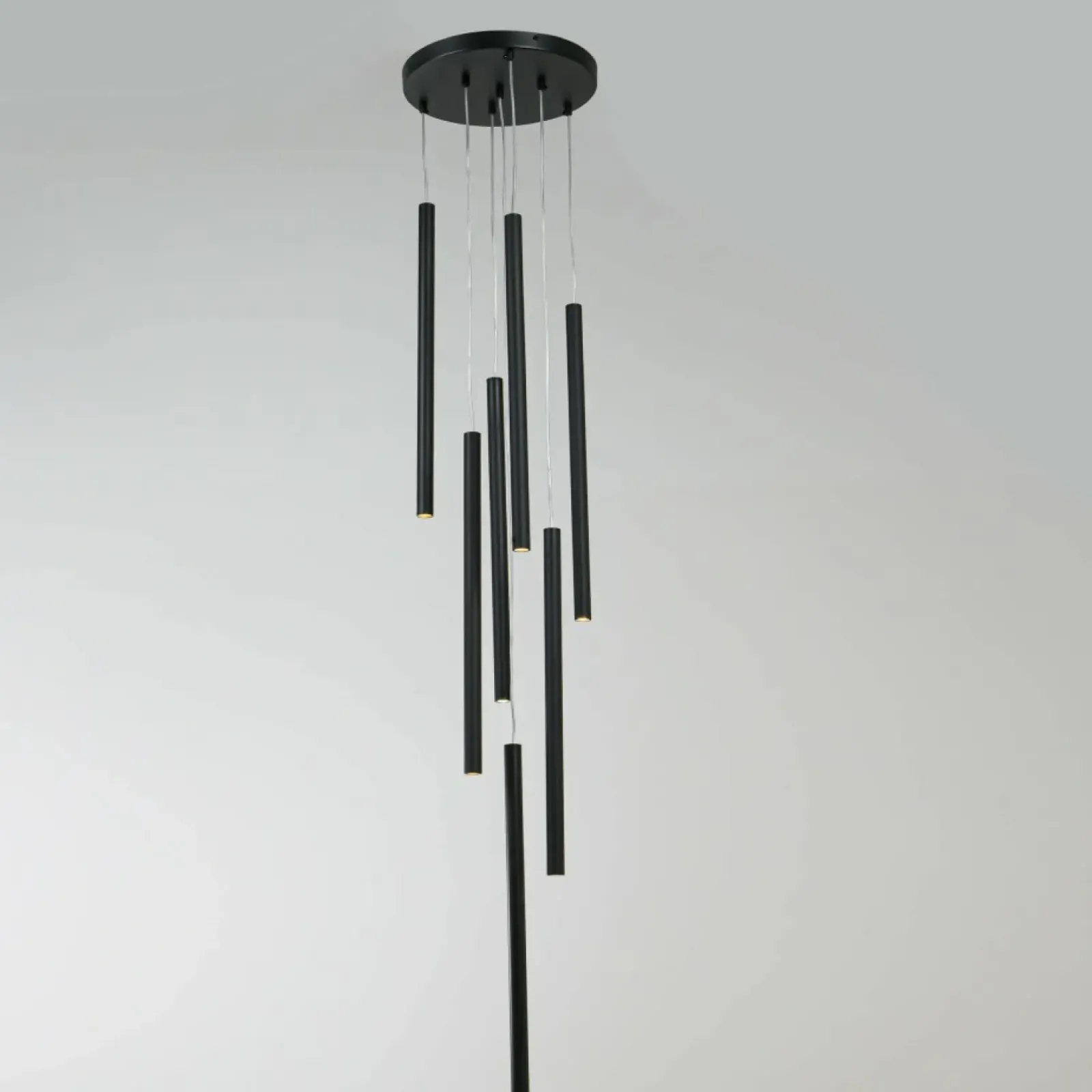 Sklep Kaja Nowoczesna lampa do stylowego salonu LP-894/7P BK z serii LUNGO | Kaja Sale