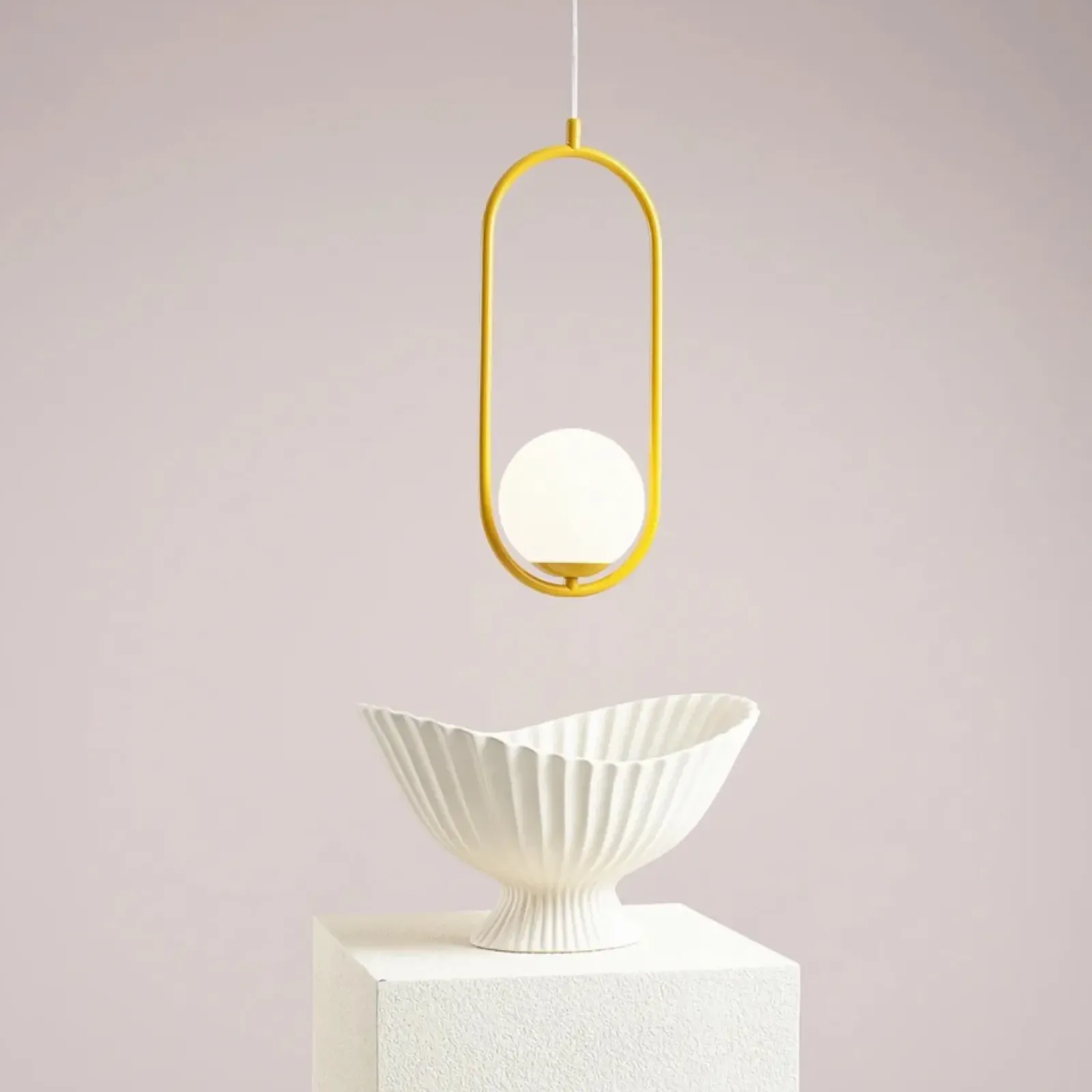 Sklep Kaja Ozdobna, żółta lampa wisząca z białą kulą 1086G14 z serii RIVA | Kaja Zadzwońporabattel.783200183(8-16)/mailsklep@kaja.com.pl Best Sale