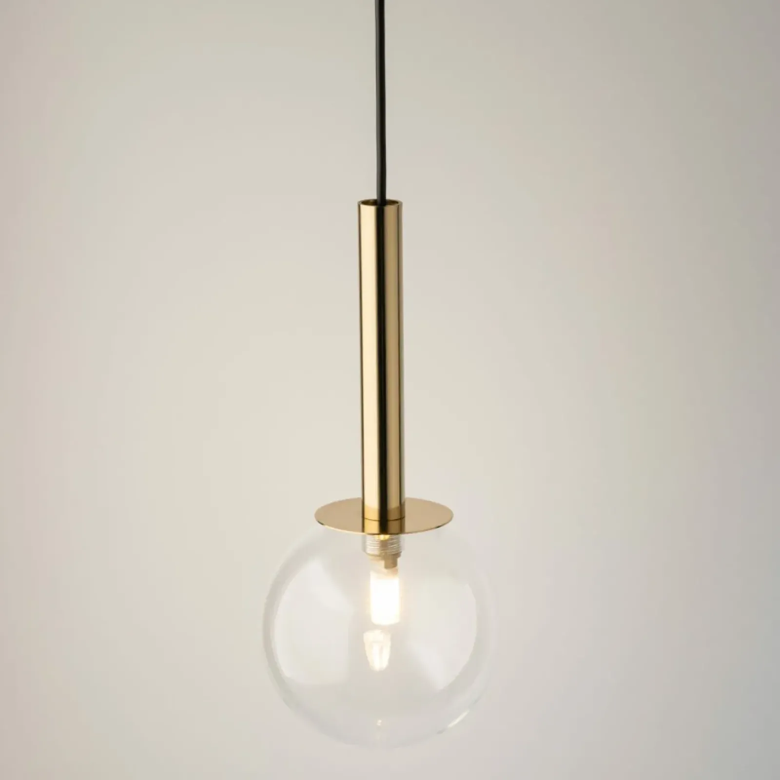 Sklep Kaja Prosta, efektowna lampa wisząca z kulą SIG 40757 DAISY | Kaja Fashion