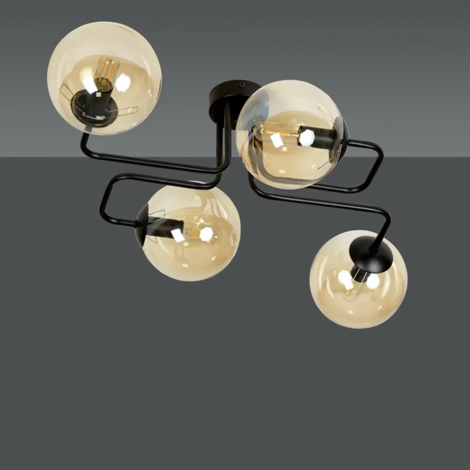Sklep Kaja Stylowa lampa sufitowa z 4 miodowymi kloszami 833/4 | Kaja Oświetlenie Sale