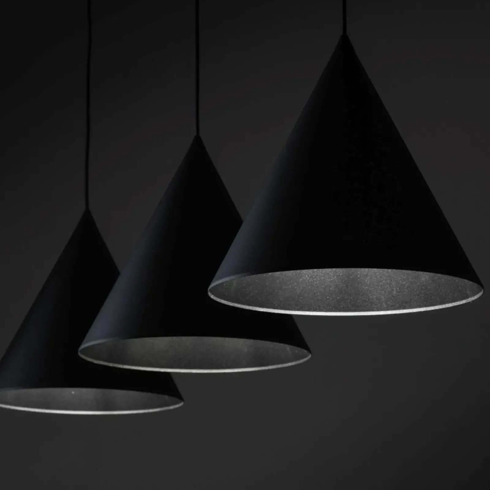 Sklep Kaja Szeroka listwa ze zwisami, nad stół TK 10060 CONO BLACK | Kaja Fashion