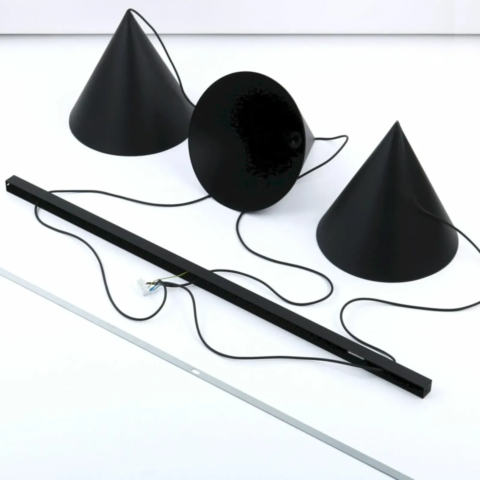 Sklep Kaja Szeroka listwa ze zwisami, nad stół TK 10060 CONO BLACK | Kaja Fashion