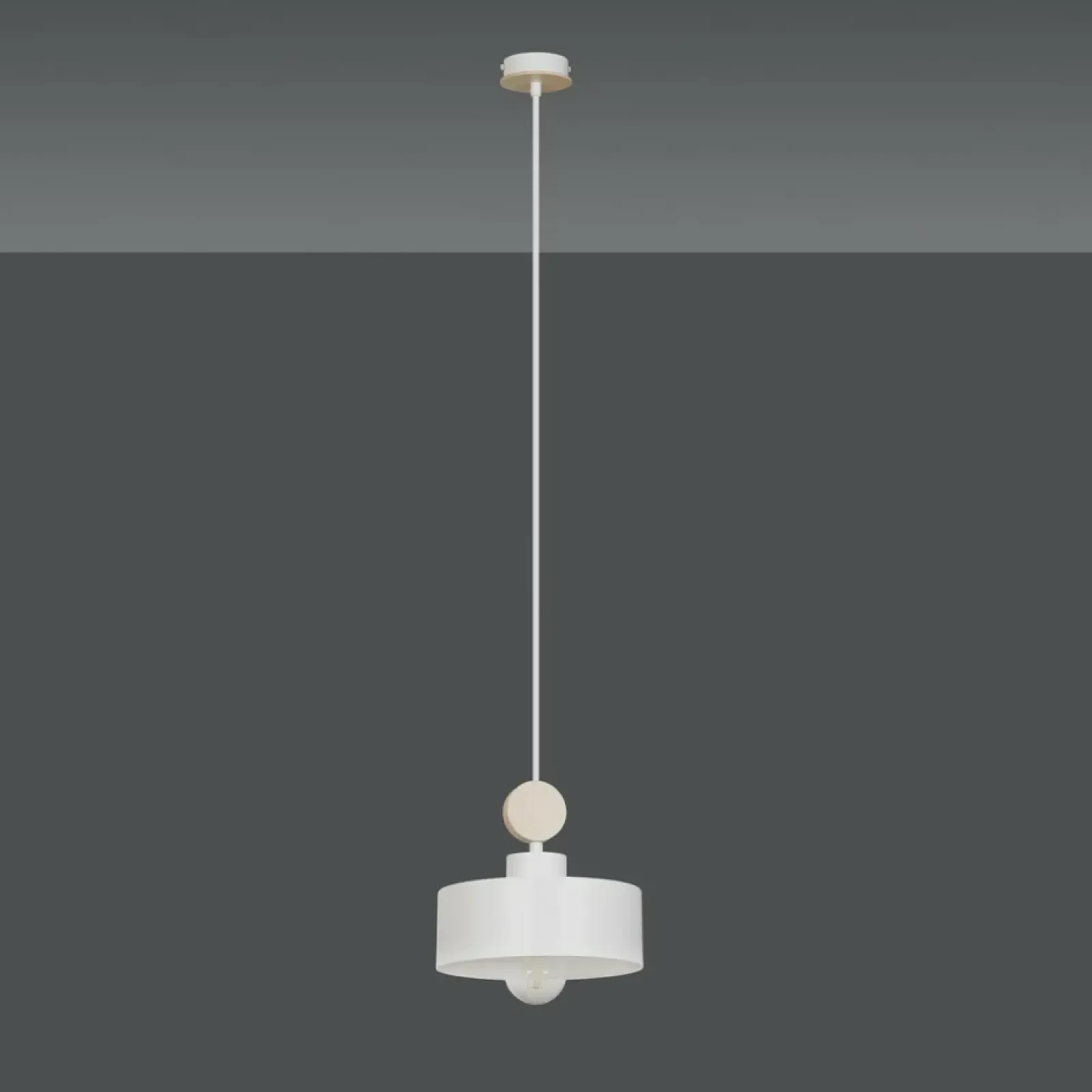 Sklep Kaja Tradycyjna lampa wisząca z ozdobnym elementem 583/1 | Kaja Oświetlenie biały Store