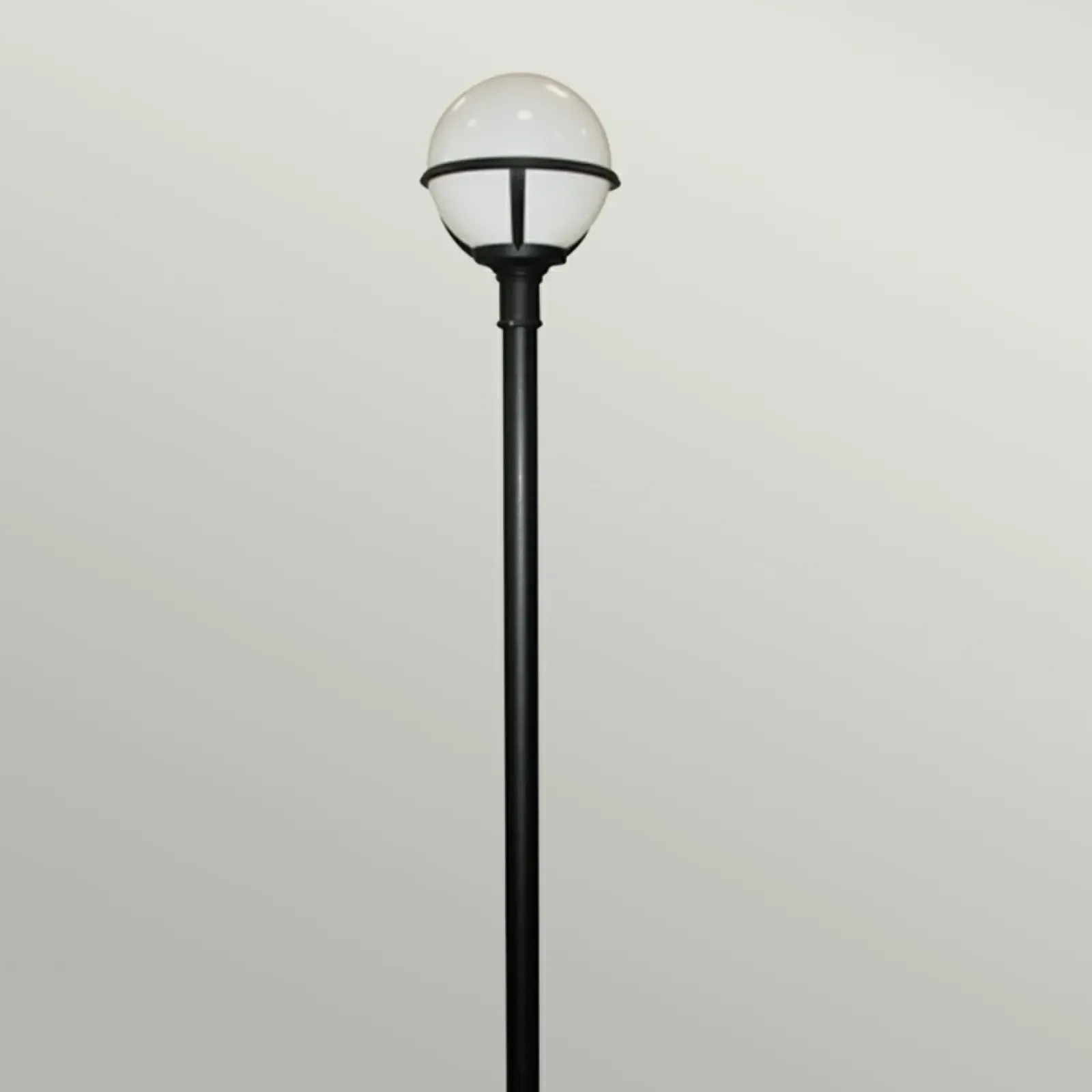 Sklep Kaja Wysoka lampa ogrodowa, czarna GLENBEIGH-POST z serii GLENBEIGH* Lampy Ogrodowe Stojące